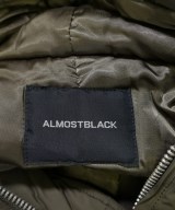 ALMOSTBLACK（オールモストブラック）ダウンジャケット/ダウンベスト カーキ サイズ:2(M位) メンズ/2200674105010