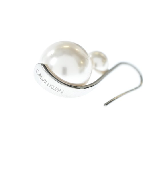 CALVIN KLEIN（カルバンクライン）ピアス 白 サイズ:- レディース/2200685991060