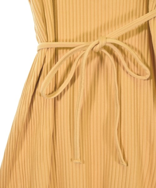 Baserange（ベースレンジ）ワンピース ベージュ サイズ:-(M位) レディース/2200641925023