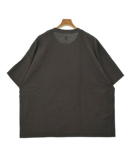 is-ness イズネス Tシャツ・カットソー メンズ 【古着】【中古】 is-ness（イズネス）Tシャツ・カットソー 茶 サイズ:F メンズ