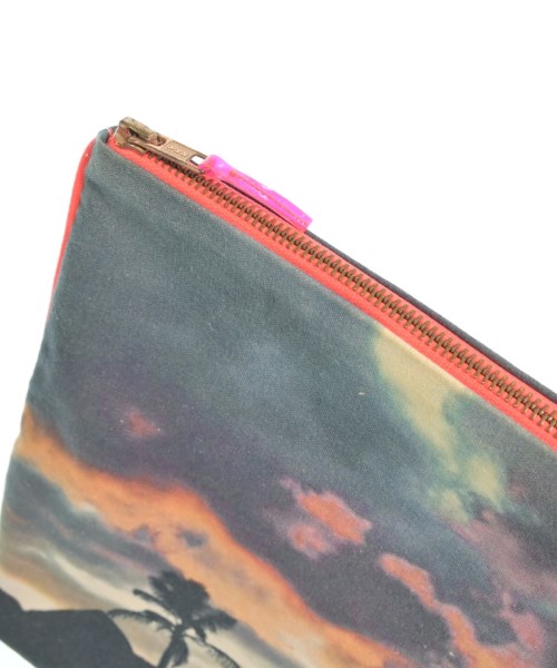 Dezso（デッツォ）クラッチバッグ グレー サイズ:- レディース/2200675364355