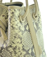 VASIC（ヴァジック）ハンドバッグ ベージュ サイズ:- レディース/2200672250019