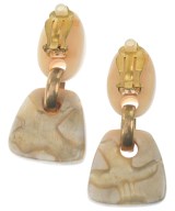 Dominique Denaive（ドミニクデネーブ）ピアス・イヤリング ベージュ サイズ:- レディース/2200623185049