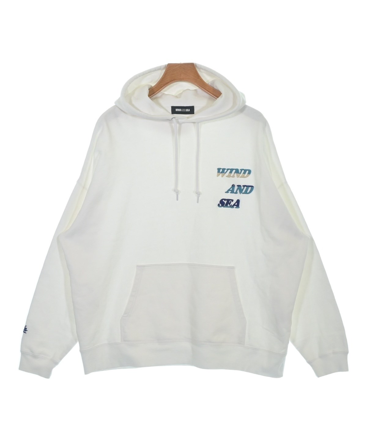 SEA WIND AND ウィンダンシー　ホワイトパーカー　X Lサイズ WIND AND SEA（ウィンダンシー）パーカー 白 サイズ:L メンズ