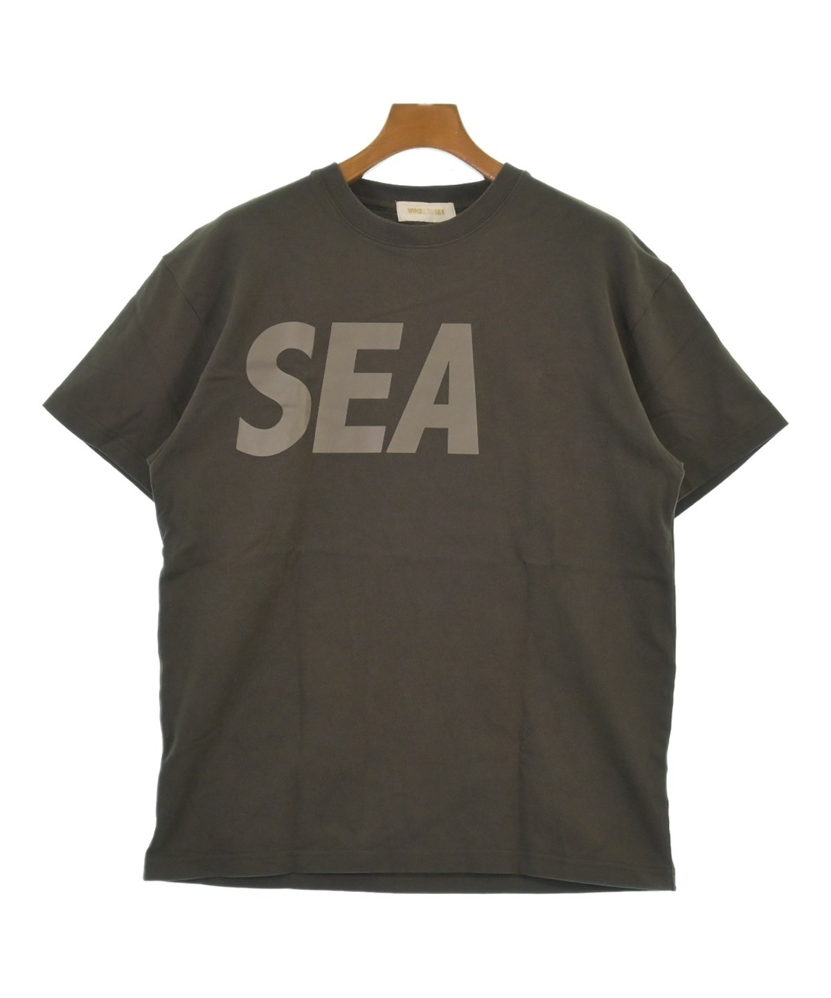 WIND AND SEA ウィンダンシー　Tシャツ半袖　新品タグ付 WIND AND SEA(ウィンダンシー) 半袖カットソーWDS-O-ESS-24-Q2