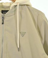 GUESS（ゲス）その他 ベージュ サイズ:M メンズ/2200672945175