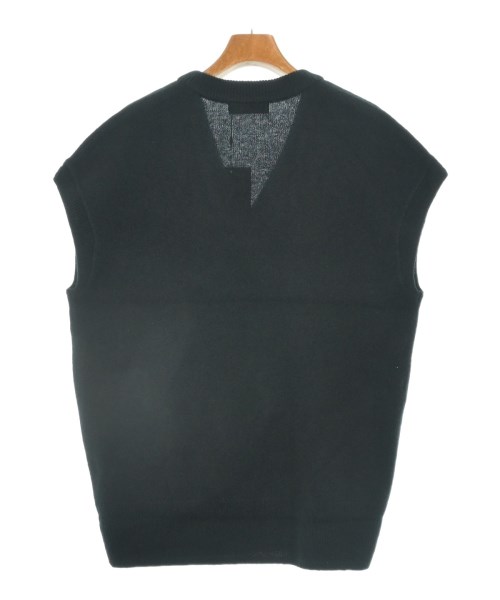 FRED PERRY（フレッドペリー）ベスト 黒 サイズ:M メンズ/2200637229401