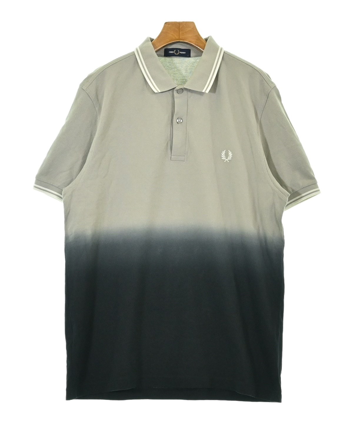 【新品タグ付き】FRED PERRY グレー ポロシャツ FRED PERRY（フレッドペリー）ポロシャツ グレー サイズ:L メンズ