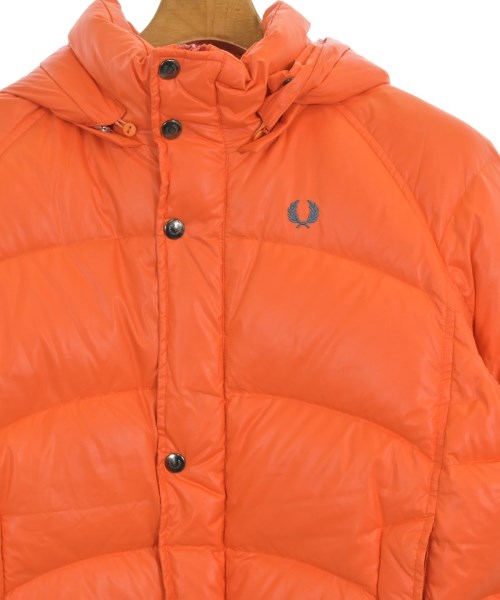 FRED PERRY（フレッドペリー）ダウンジャケット/ダウンベスト オレンジ サイズ:S メンズ/2200643023017