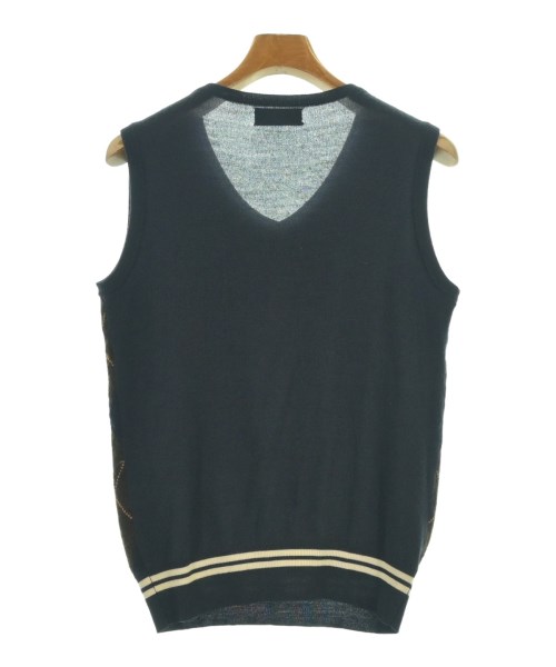 FRED PERRY（フレッドペリー）ベスト 紺 サイズ:S メンズ/2200630874042