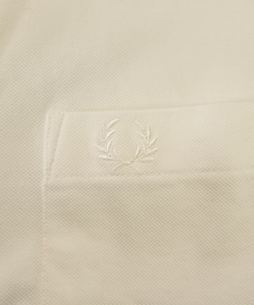 FRED PERRY（フレッドペリー）カジュアルシャツ 白 サイズ:M メンズ/2200621667646