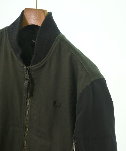 FRED PERRY（フレッドペリー）ブルゾン カーキ サイズ:M メンズ/2200634223013