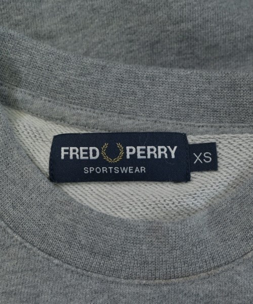 FRED PERRY（フレッドペリー）スウェット グレー サイズ:XS メンズ/2200609238066