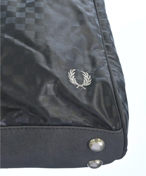 FRED PERRY（フレッドペリー）ショルダーバッグ 黒 サイズ:- メンズ/2200694668052