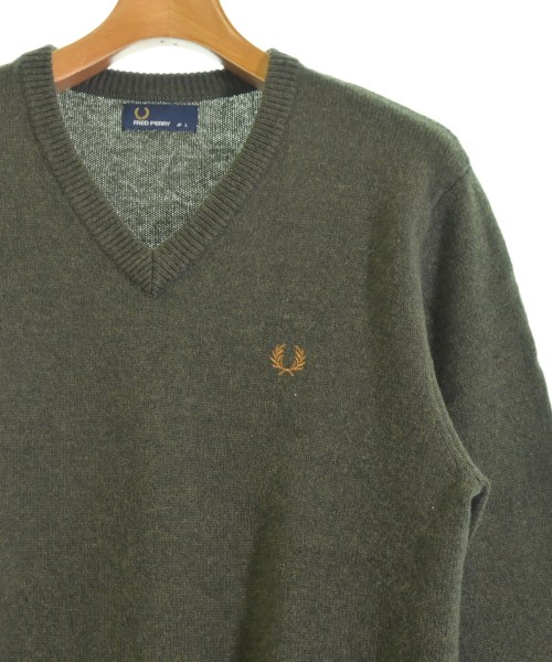 FRED PERRY（フレッドペリー）ニット・セーター カーキ サイズ:L メンズ/2200647675045