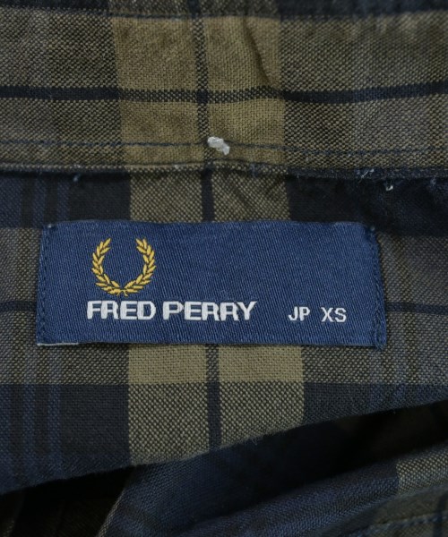 FRED PERRY（フレッドペリー）カジュアルシャツ 紺 サイズ:XS メンズ/2200665002069