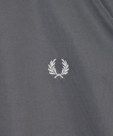 FRED PERRY（フレッドペリー）Tシャツ・カットソー グレー サイズ:L メンズ/2200729754026