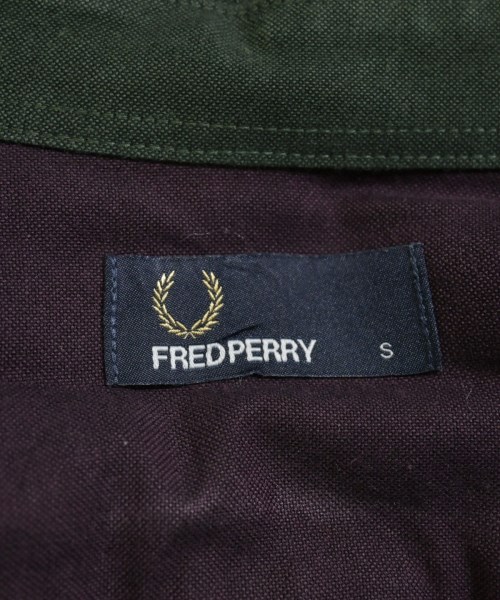 FRED PERRY（フレッドペリー）カジュアルシャツ 緑 サイズ:S メンズ/2200728463059