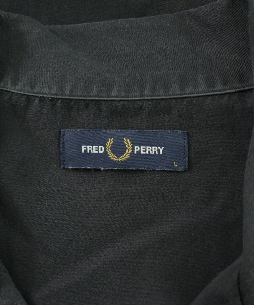 FRED PERRY（フレッドペリー）カジュアルシャツ 黒 サイズ:L メンズ/2200726256011