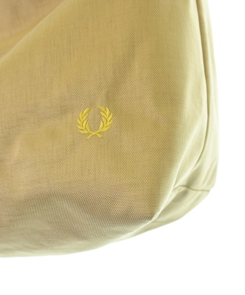 FRED PERRY（フレッドペリー）ショルダーバッグ ベージュ サイズ:- メンズ/2200683786125