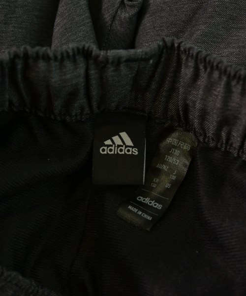 adidas（アディダス）その他 グレー サイズ:130(9T-10T) キッズ/2200643129337