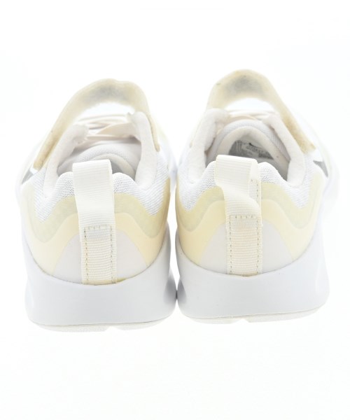 NIKE（ナイキ）その他 白 サイズ:17cm キッズ/2200642299192