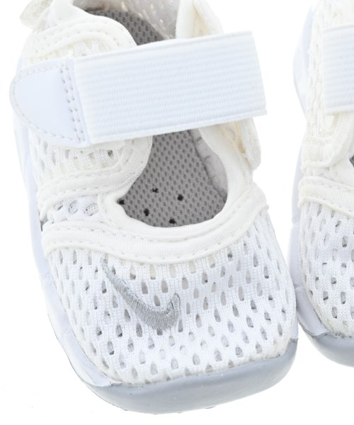 NIKE（ナイキ）その他 白 サイズ:8cm キッズ/2200540941643