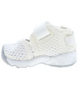 NIKE（ナイキ）その他 白 サイズ:8cm キッズ/2200540941643