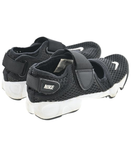 NIKE（ナイキ）小物類（その他） 黒 サイズ:18cm キッズ/2200653265056