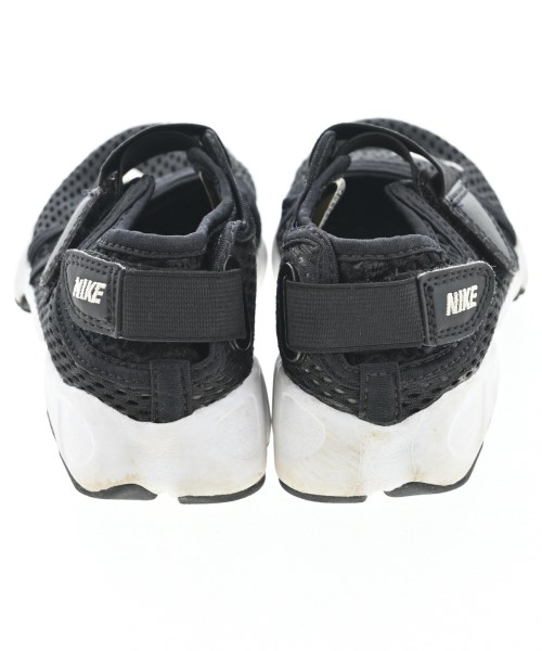 NIKE（ナイキ）小物類（その他） 黒 サイズ:18cm キッズ/2200653265056