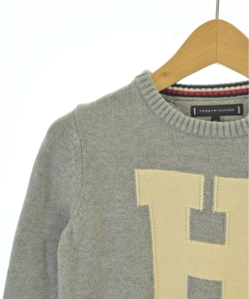 TOMMY HILFIGER（トミーヒルフィガー）ニット グレー サイズ:122(7T-8T) キッズ/2200690949162