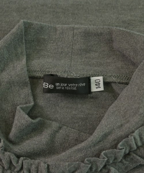 BeBe（ベベ）Tシャツ・カットソー グレー サイズ:140(11T-12T) キッズ/2200643719354