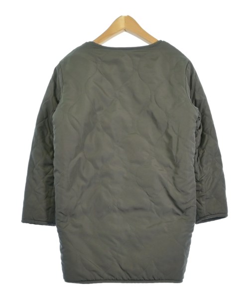 B MING LIFE STORE by BEAMS（ビーミングライフストアバイビームス）その他 カーキ サイズ:130(9T-10T) キッズ/2200607091137