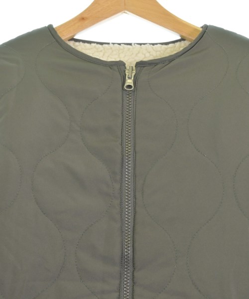 B MING LIFE STORE by BEAMS（ビーミングライフストアバイビームス）その他 カーキ サイズ:130(9T-10T) キッズ/2200607091137