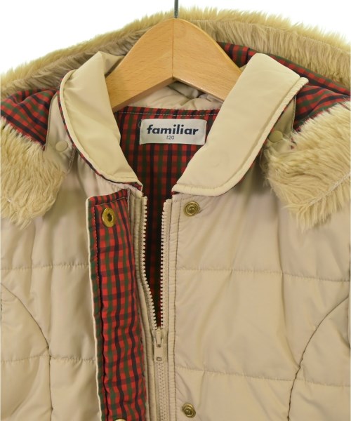 familiar（ファミリア）その他 ベージュ サイズ:120(7T-8T) キッズ/2200634284014