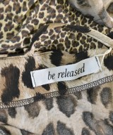 be released（ビーリリースト）ブラウス ベージュ サイズ:-(M位) レディース/2200648520597