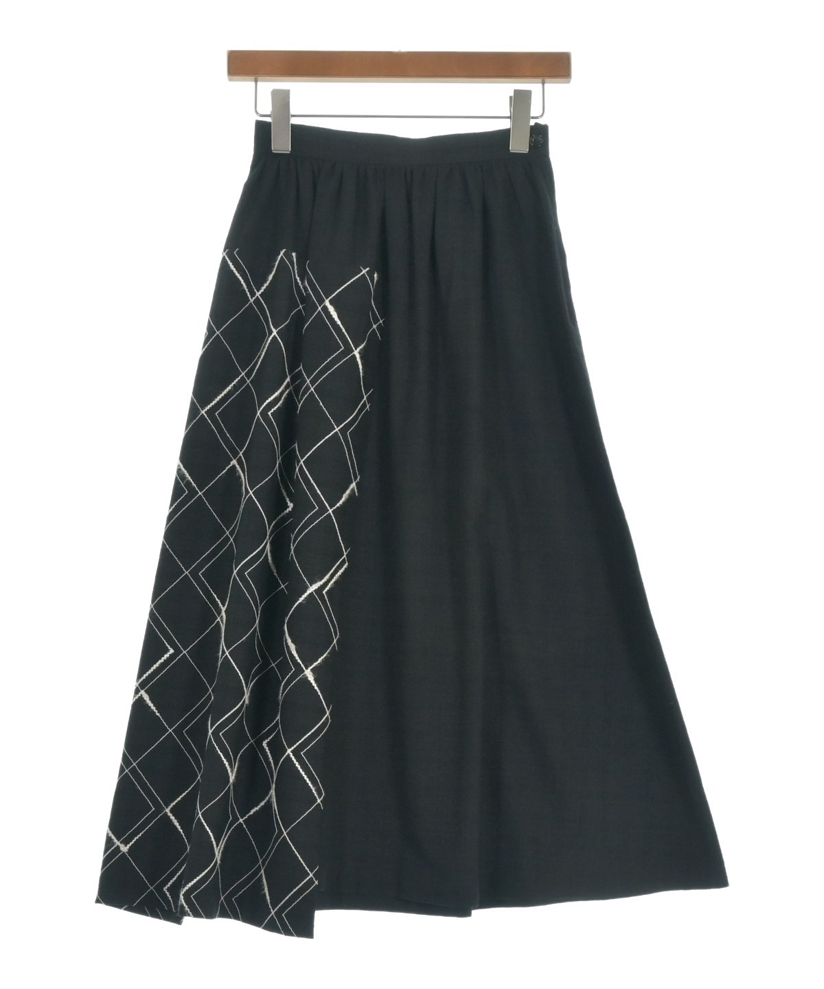 tricot COMME des GARCONS トリココムデギャルソン ロング・マキシ丈スカート レディース 【古着】【中古】 tricot COMME des GARCONS（トリココムデギャルソン）ロング・マキシ丈