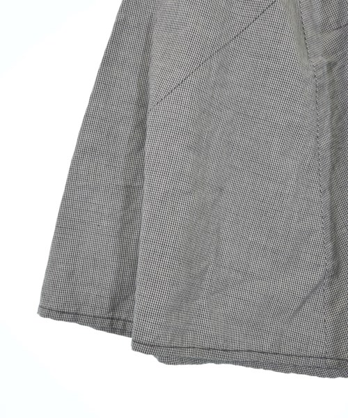 tricot COMME des GARCONS（トリココムデギャルソン）ひざ丈スカート 白 サイズ:S レディース/2200627962028