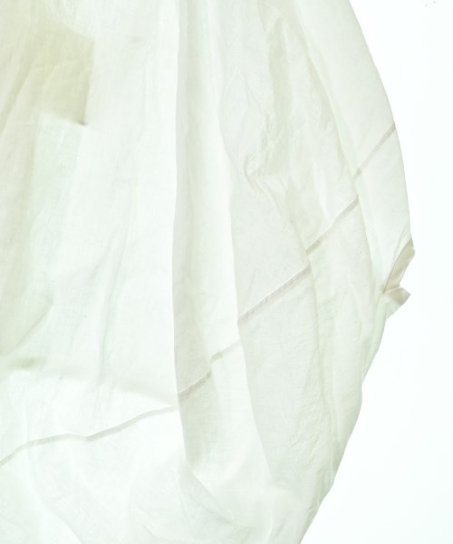 ジュンヤワタナベのフリル付きホワイト長袖シャツ ジュンヤワタナベのフリル付きホワイト長袖シャツ