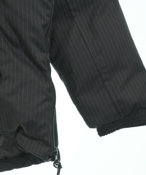 COMME des GARCONS HOMME（コムデギャルソンオム）ダウンジャケット/ダウンベスト 黒 サイズ:L メンズ/2200558150105