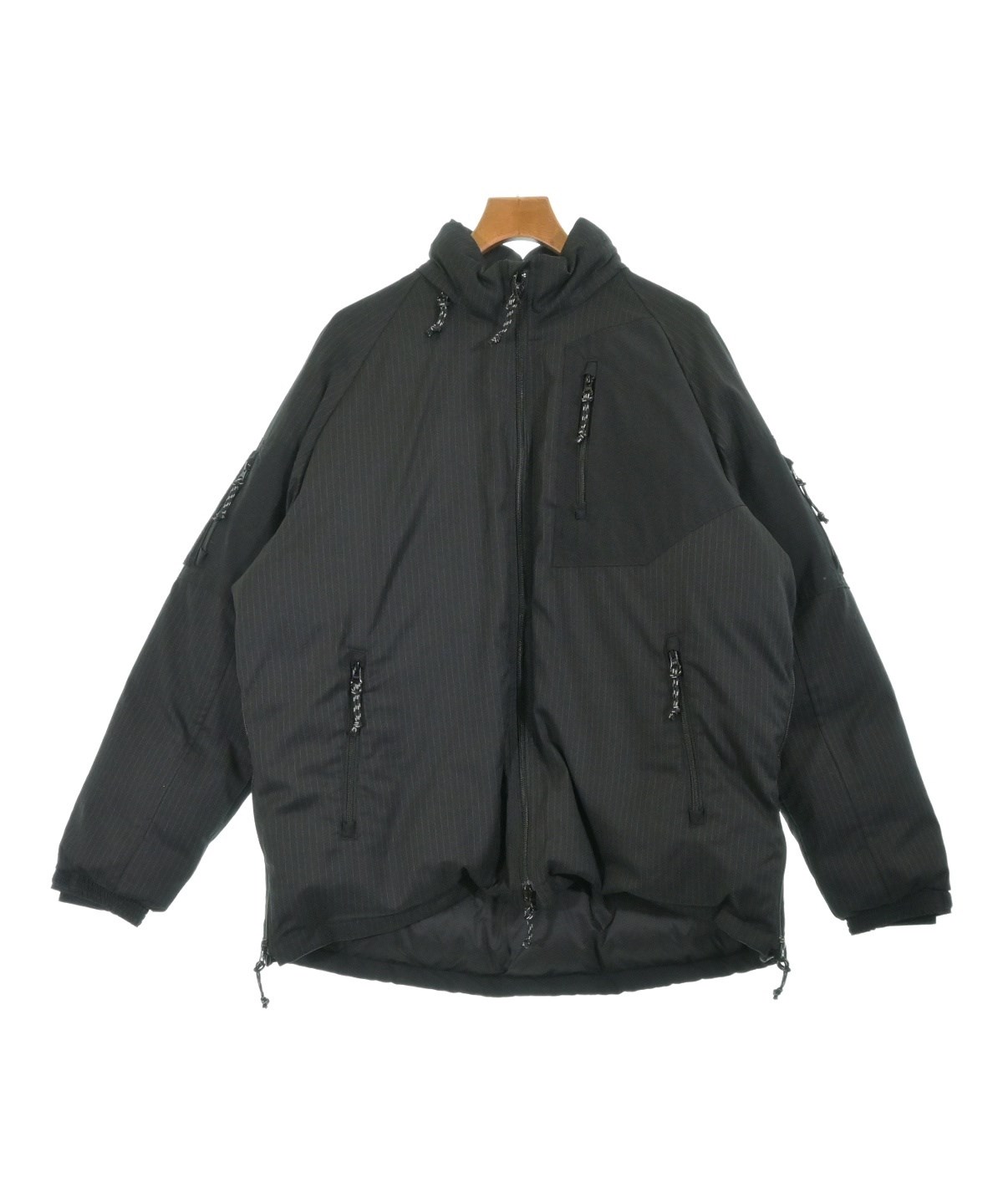 COMME des GARCONS HOMME（コムデギャルソンオム）ダウンジャケット