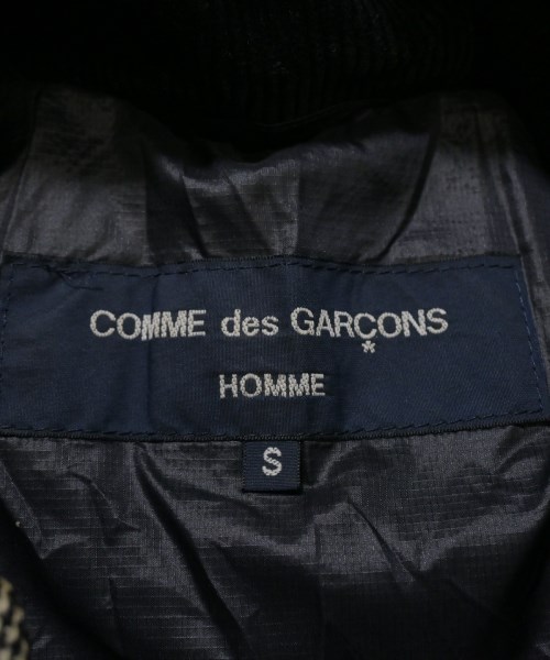 COMME des GARCONS HOMME（コムデギャルソンオム）ダウンジャケット/ダウンベスト ベージュ サイズ:S メンズ/2200643796010