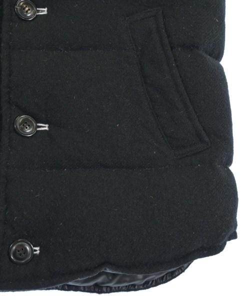 COMME des GARCONS HOMME（コムデギャルソンオム）ダウンジャケット/ダウンベスト 黒 サイズ:XS メンズ/2200625841011