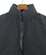 COMME des GARCONS HOMME（コムデギャルソンオム）ダウンジャケット/ダウンベスト 黒 サイズ:XS メンズ/2200630604038