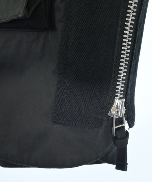 COMME des GARCONS HOMME（コムデギャルソンオム）ダウンジャケット/ダウンベスト 黒 サイズ:M メンズ/2200611902139