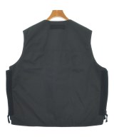 COMME des GARCONS HOMME（コムデギャルソンオム）ダウンジャケット/ダウンベスト 黒 サイズ:M メンズ/2200611902139