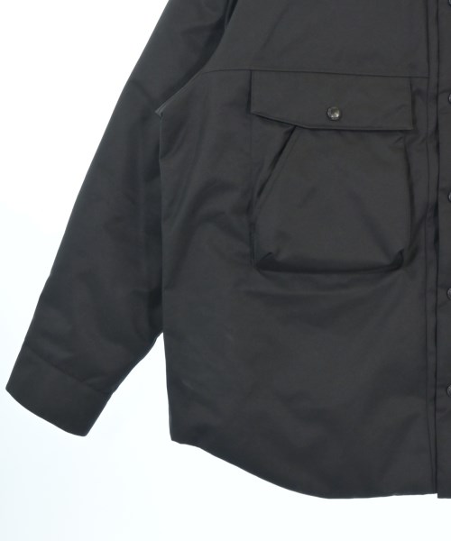 COMME des GARCONS HOMME（コムデギャルソンオム）ダウンジャケット/ダウンベスト 黒 サイズ:M メンズ/2200670650125