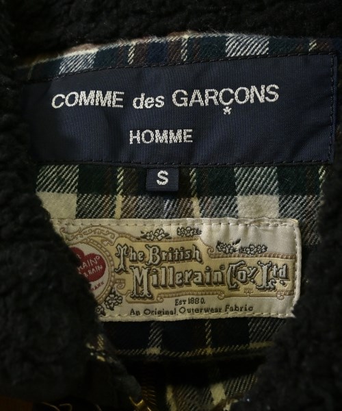 COMME des GARCONS HOMME（コムデギャルソンオム）ダウンジャケット/ダウンベスト 黒 サイズ:S メンズ/2200677046044