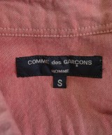 COMME des GARCONS HOMME（コムデギャルソンオム）カジュアルシャツ 赤 サイズ:S メンズ/2200712197021