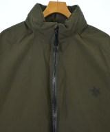 COMME des GARCONS HOMME（コムデギャルソンオム）ダウンジャケット/ダウンベスト カーキ サイズ:L メンズ/2200646988016